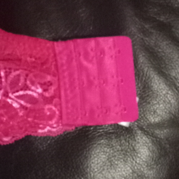 Delta Burke & EllenTracy Bras 40/DD 42/DD - Picture 7 of 8